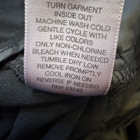 New York & Company Women's Black Dress Pants (Size 20) - Picture 8 of 8